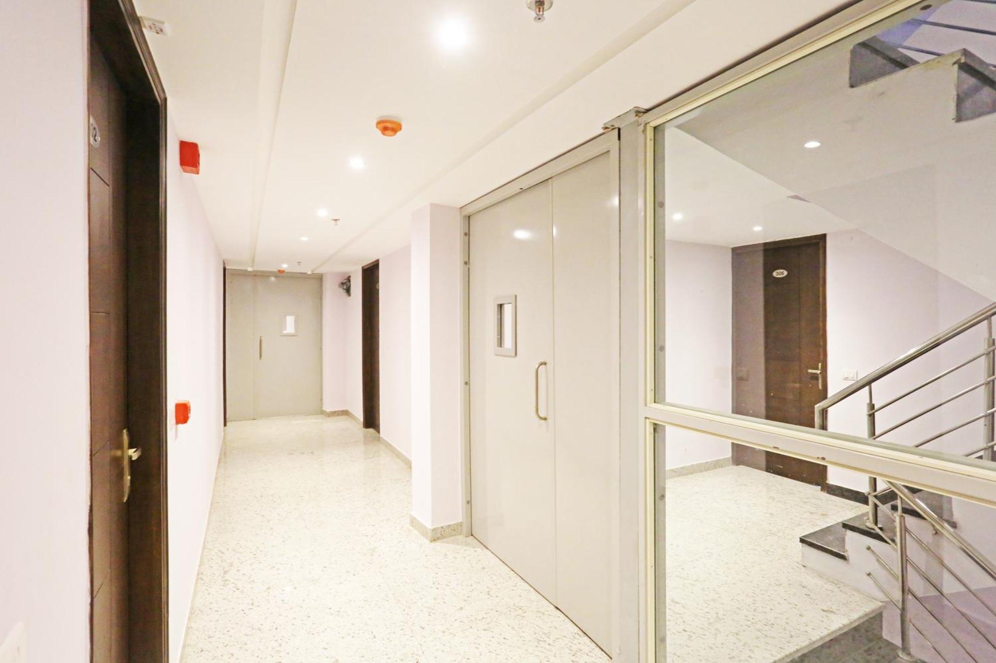 Frankstay By Hotel Mayfair Newly Built - Yeni Delhi Dış mekan fotoğraf