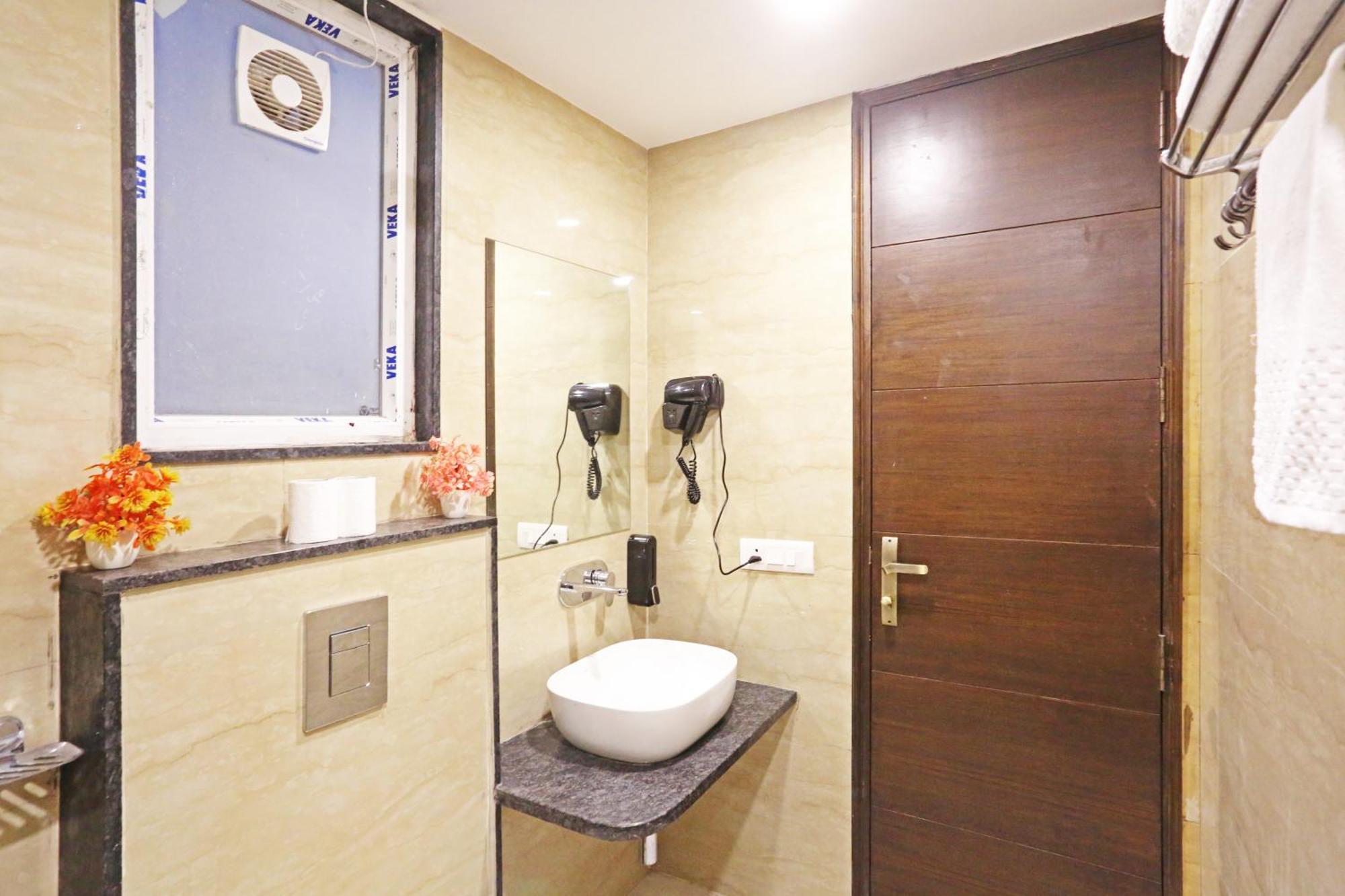 Frankstay By Hotel Mayfair Newly Built - Yeni Delhi Dış mekan fotoğraf